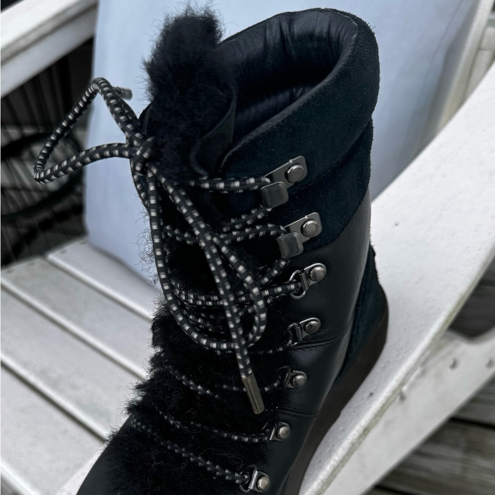 UGG booties with faux inside lip super cozy size 6 US